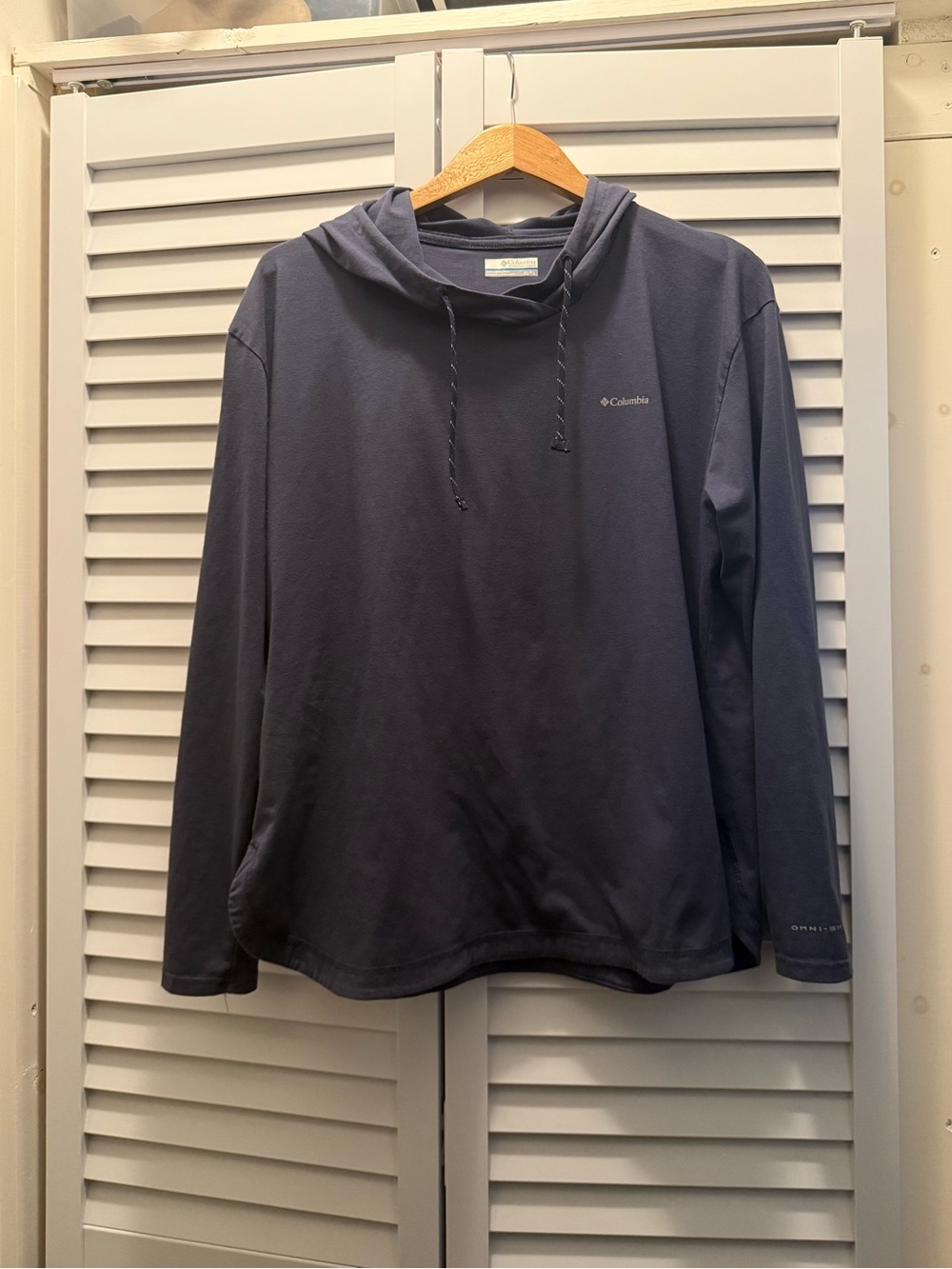 Columbia Hooded Long Sleeve Shirt